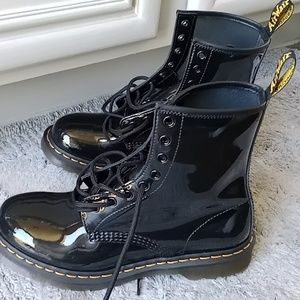 Doc Martens Women's 1460W Boots